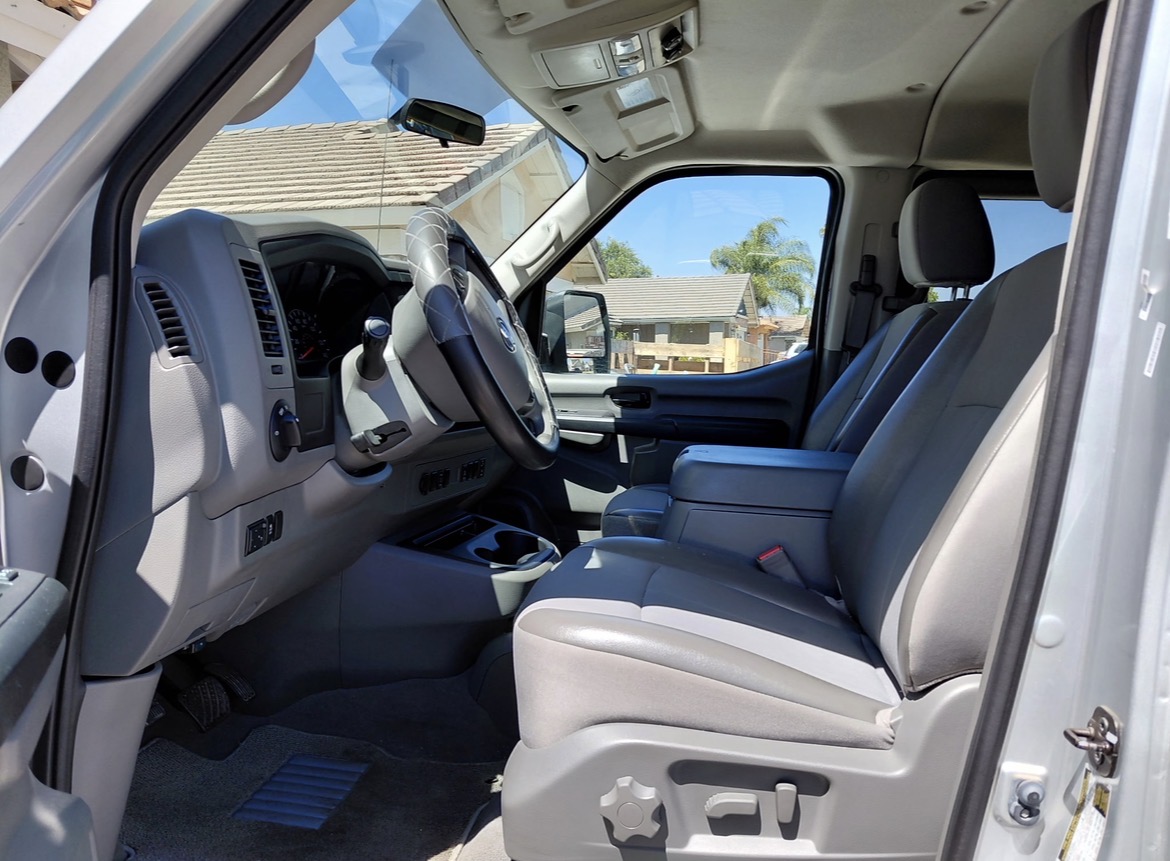 Used 2018 Nissan NV 3500 SV w/ Navigation Package RWD image 6