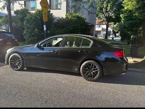 Used 2011 INFINITI G37 x Sedan w/ Premium Pkg AWD/4WD image 10