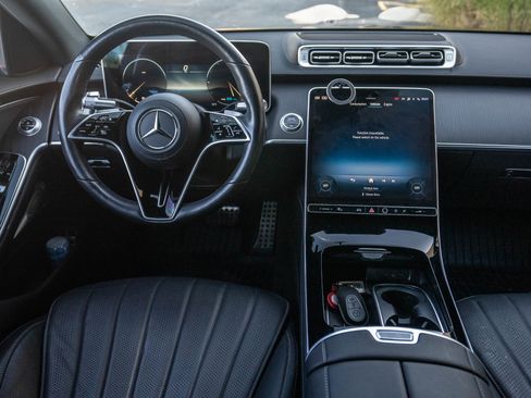 Used 2022 Mercedes-Benz S 500 4MATIC image 14