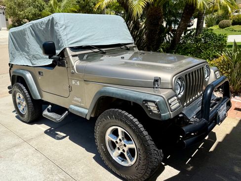 Used 2004 Jeep Wrangler X w/ Convenience Group AWD/4WD image 15