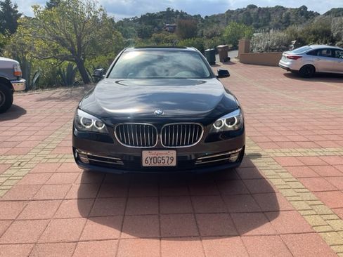 Used 2013 BMW 740i image 20