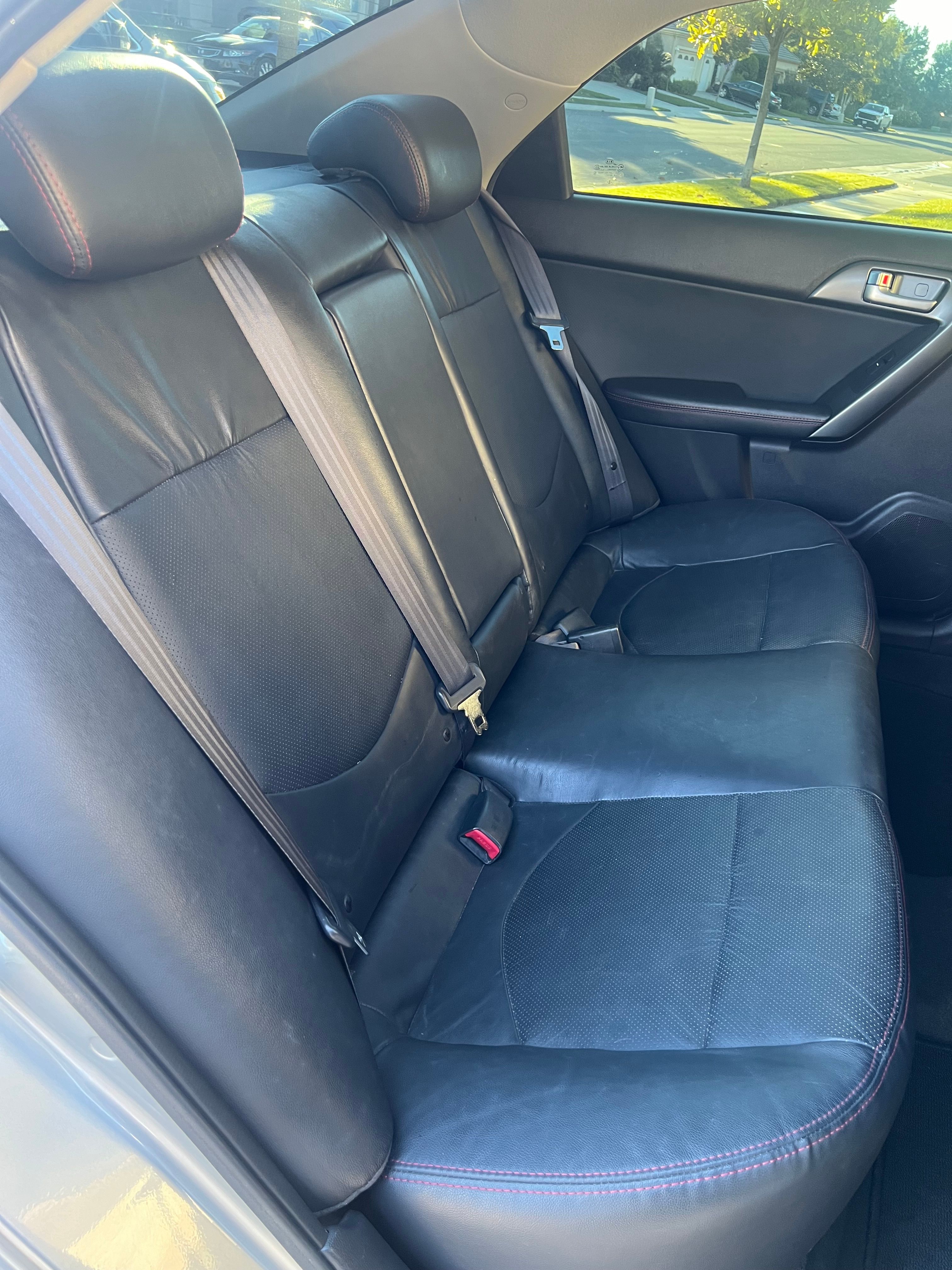 Used 2012 Kia Forte SX w/ Tech Pkg FWD image 12