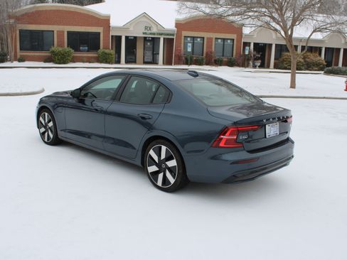 Used 2024 Volvo S60 T8 Plus w/ Protection Package Premier image 10