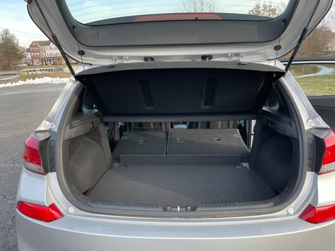 Used 2018 Hyundai Elantra GT w/ Style Package 02 image 12