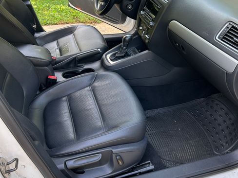 Used 2014 Volkswagen Jetta SE image 8
