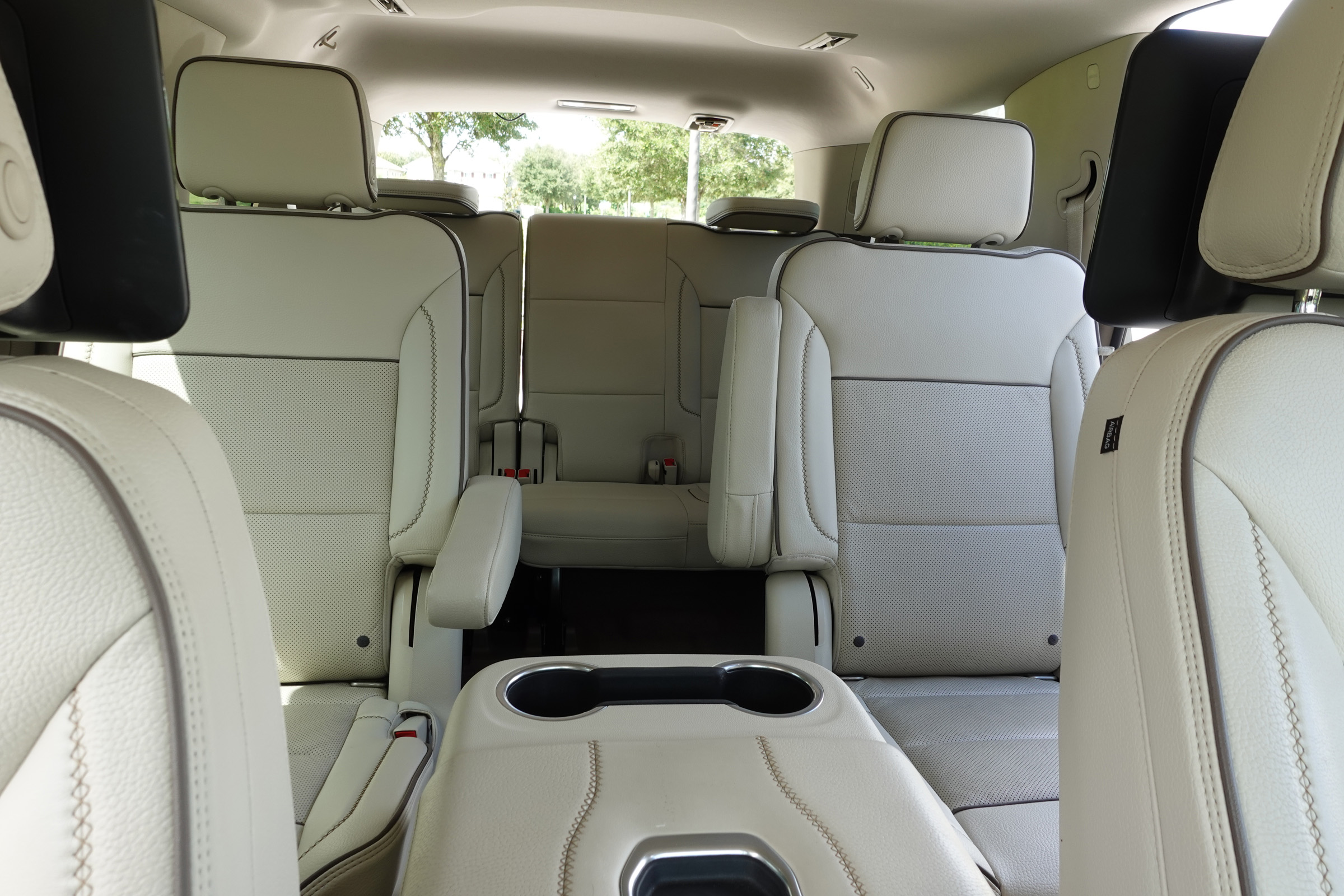 Used 2021 GMC Yukon Denali w/ Denali Ultimate Package AWD/4WD image 25