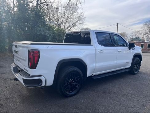 Used 2025 GMC Sierra 1500 Elevation w/ Elevation Premium Package image 5