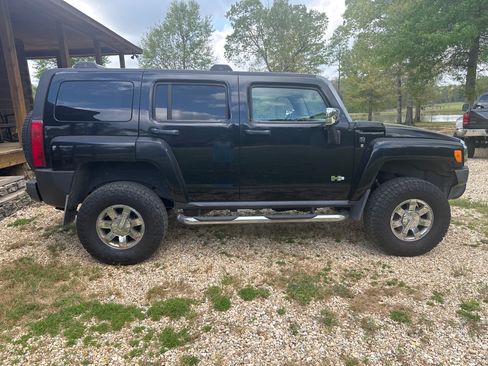 Used 2006 HUMMER H3 w/ Chrome Appearance Package image 6