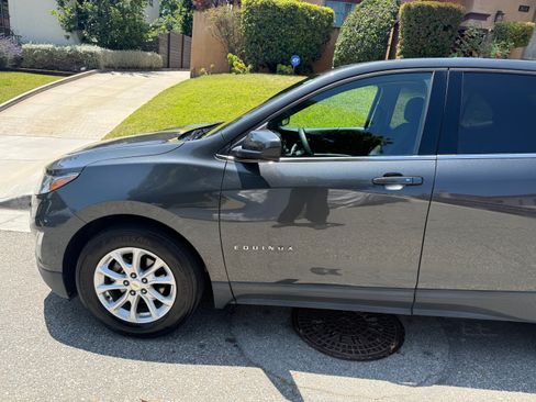 Used 2019 Chevrolet Equinox LT image 4