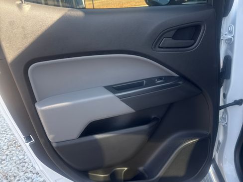 Used 2015 Chevrolet Colorado W/T w/ WT Convenience Package image 6