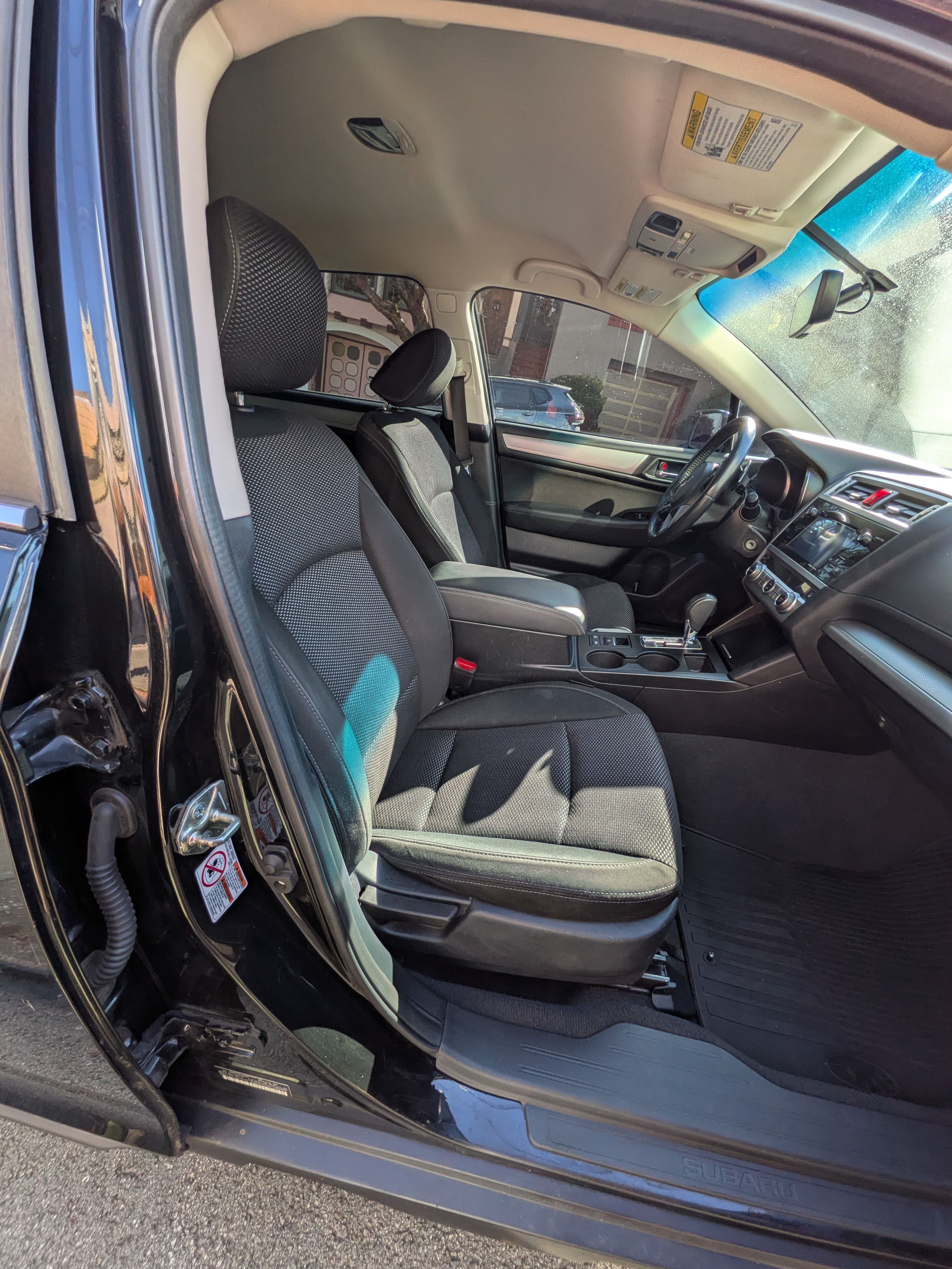 Used 2017 Subaru Outback 2.5i Premium AWD/4WD image 9