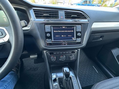 Used 2023 Volkswagen Tiguan S image 4