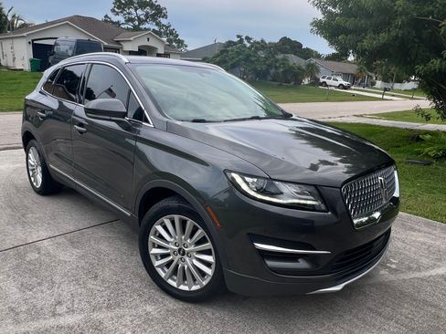 Used 2019 Lincoln MKC Premiere FWD image 8
