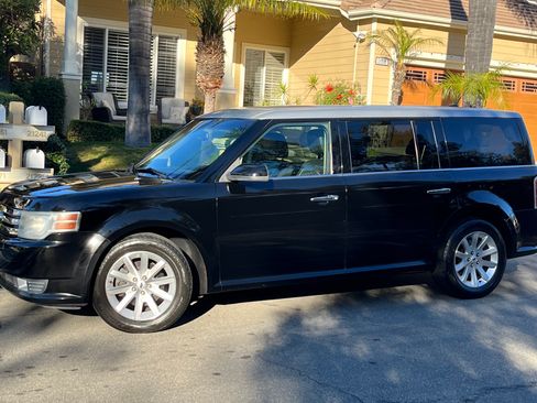 Used 2009 Ford Flex SEL image 6