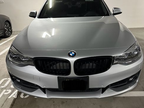 Used 2018 BMW 330i Gran Turismo xDrive image 9