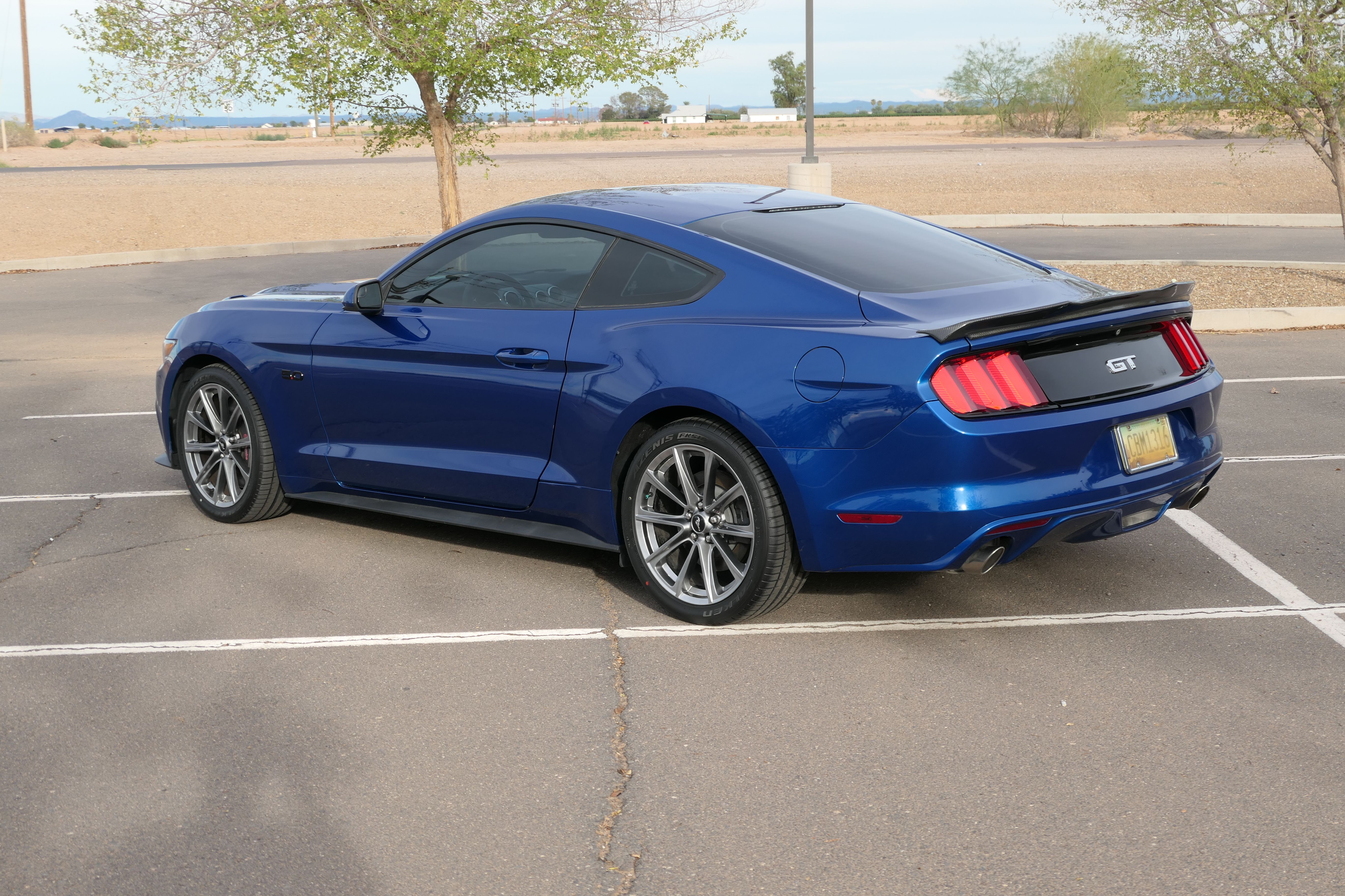 Used 2017 Ford Mustang GT w/ GT Performance Package RWD image 6