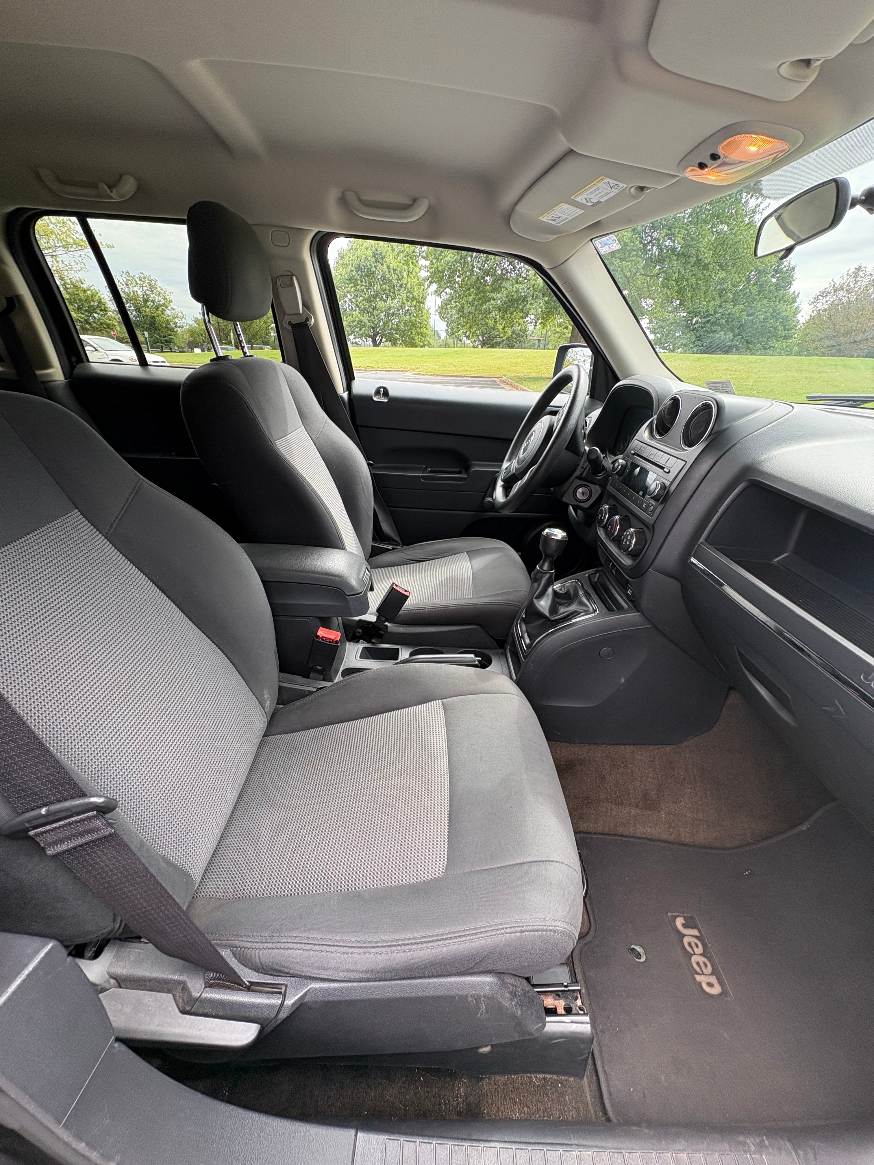 Used 2015 Jeep Patriot Sport FWD image 11