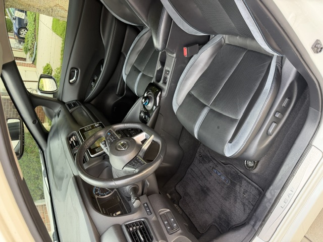 Used 2021 Nissan Leaf SL Plus FWD image 12