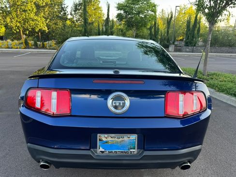 Used 2010 Ford Mustang GT Premium RWD image 6