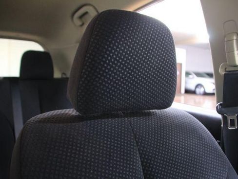 Used 2012 Nissan Versa 1.8 S w/ Plus Pkg image 18