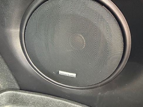 Used 2017 Subaru Outback 3.6R Limited image 24