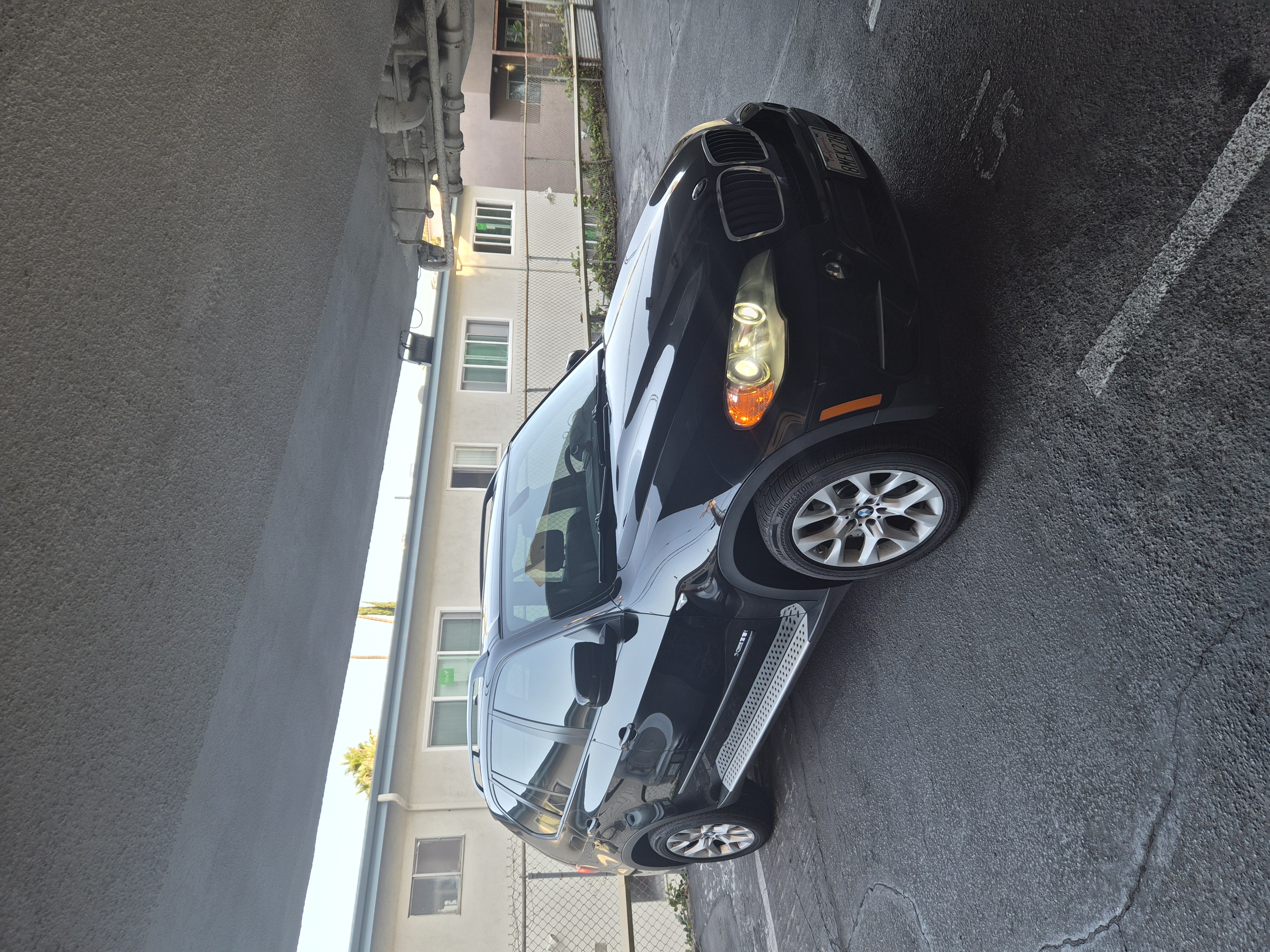 Used 2011 BMW X5 xDrive35i AWD/4WD image 2
