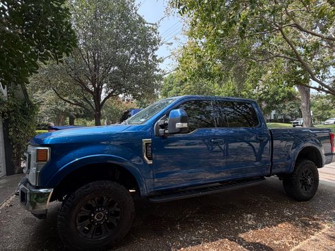 Used 2022 Ford F250 Lariat w/ Tremor Off-Road Package AWD/4WD image 2
