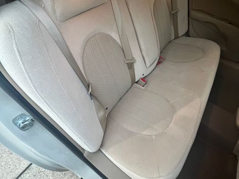 Used 2011 Buick Lucerne CX image 9