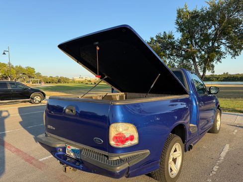 Used 2003 Ford F150 Lightning image 4