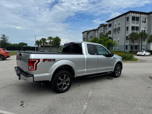 Used 2015 Ford F150 XLT w/ Equipment Group 302A Luxury image 4