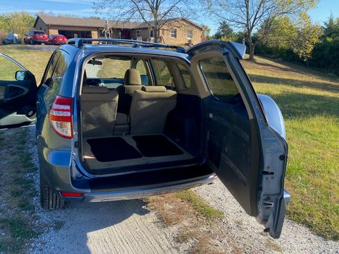 Used 2009 Toyota RAV4 4WD image 11