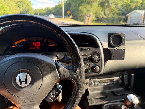 Used 2002 Honda S2000 image 9