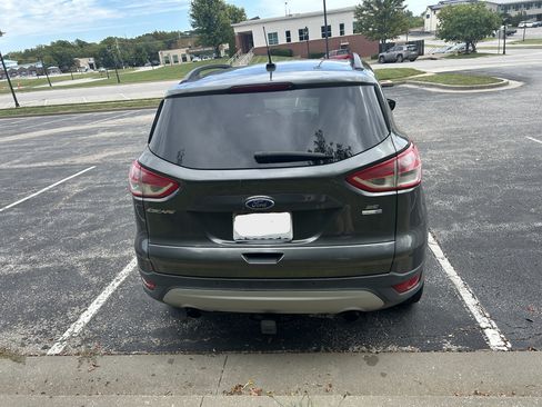 Used 2016 Ford Escape SE w/ Equipment Group 201A AWD/4WD image 6