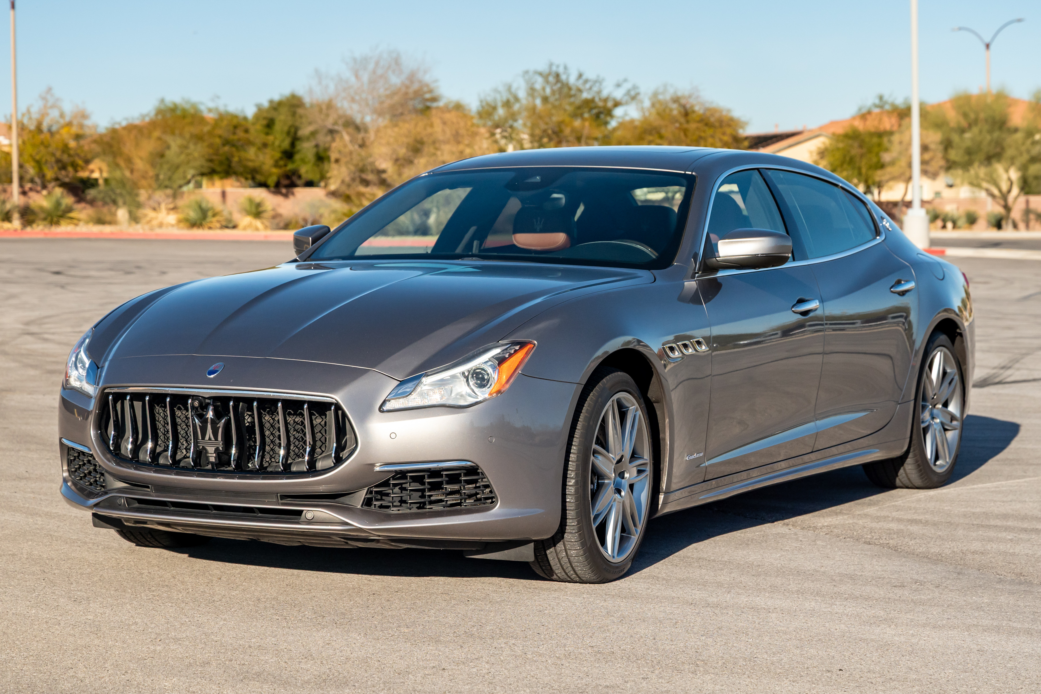 Used 2017 Maserati Quattroporte S GranLusso Q4 AWD/4WD image 1