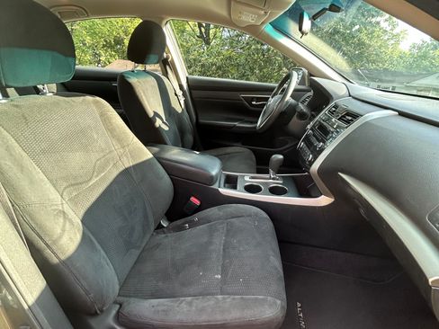 Used 2015 Nissan Altima 2.5 S w/ Power Driver Seat Package FWD image 9