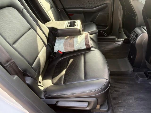Used 2020 Ford Escape SE Sport AWD/4WD image 9