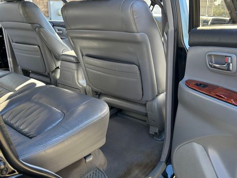 Used 2002 Lexus LX 470 4WD image 10