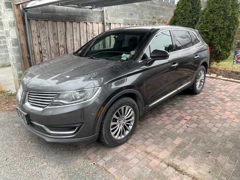 Used 2018 Lincoln MKX Select w/ Select Plus Package image 29