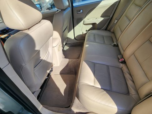 Used 2006 Ford Five Hundred SEL image 9