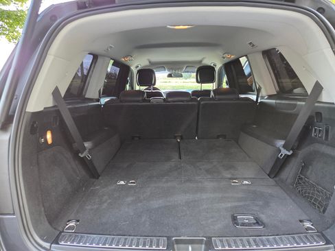 Used 2013 Mercedes-Benz GL 550 4MATIC image 5