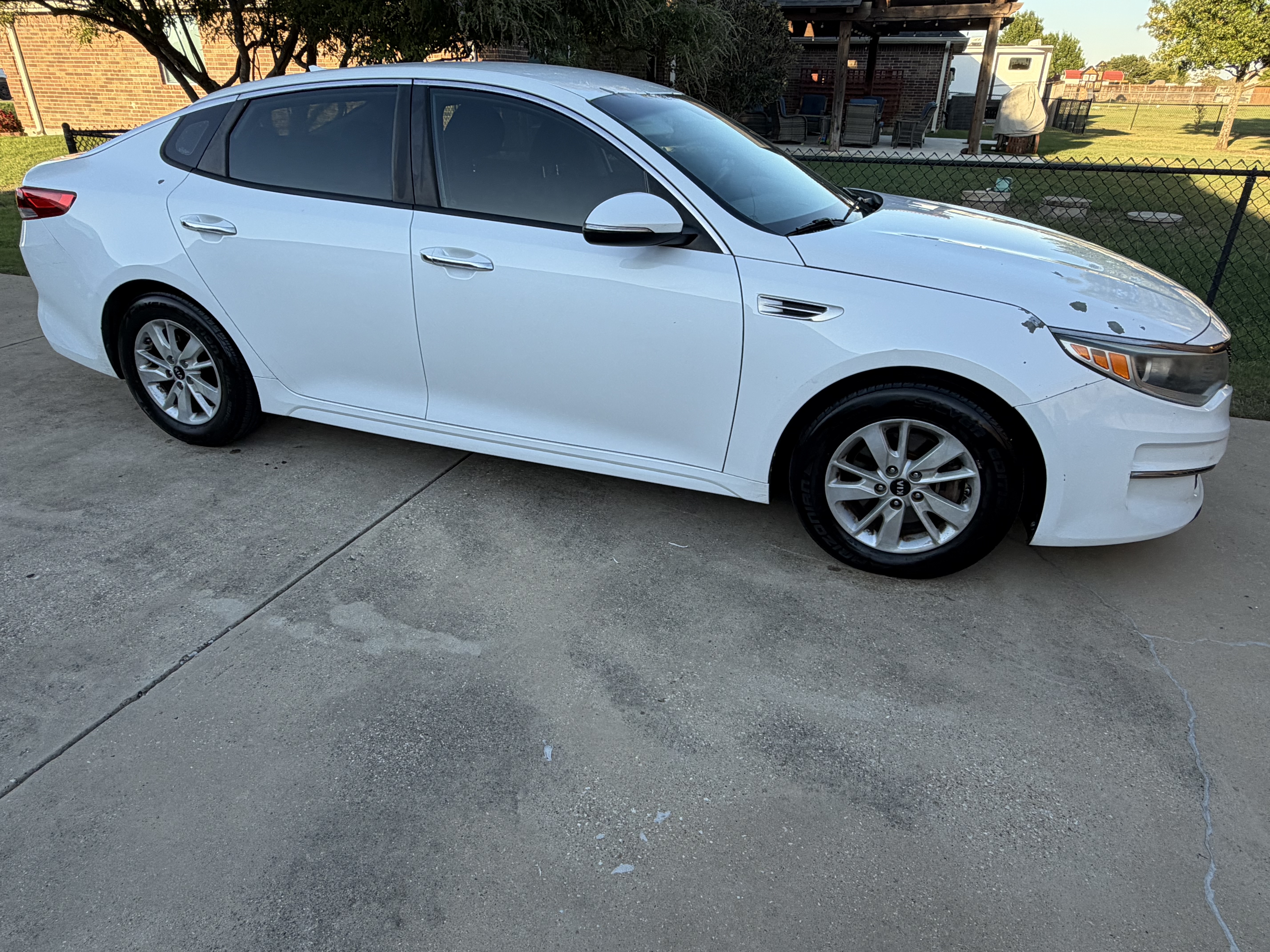 Used 2016 Kia Optima LX FWD image 4