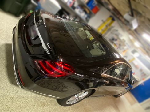 Used 2020 Mercedes-Benz S 560 4MATIC Sedan image 6