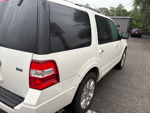 Used 2012 Ford Expedition Limited image 10