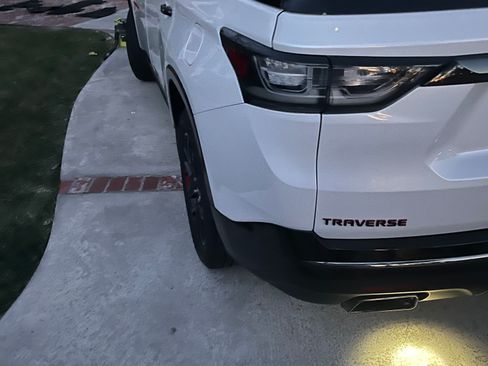 Used 2019 Chevrolet Traverse Premier w/ Redline Edition image 2