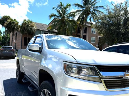 Used 2020 Chevrolet Colorado W/T w/ Custom Special Edition image 1