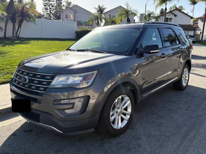 Used 2017 Ford Explorer XLT w/ Equipment Group 201A