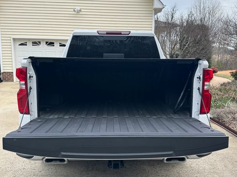 Used 2023 Chevrolet Silverado 1500 LTZ image 14