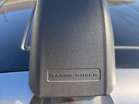 Used 2023 Land Rover Range Rover Evoque R-Dynamic S AWD/4WD image 12