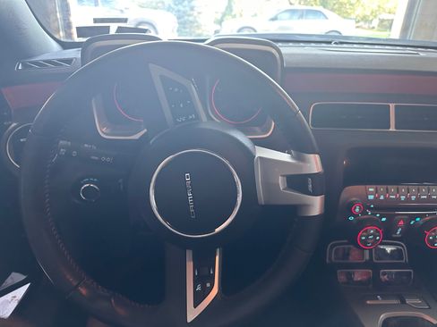 Used 2010 Chevrolet Camaro SS image 10