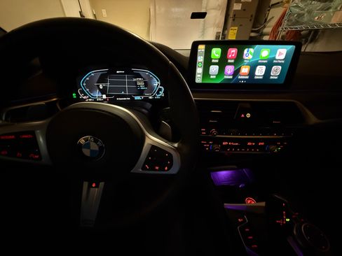 Used 2021 BMW 530e xDrive 530e xDrive Sedan 4D w/ M Sport Package image 11